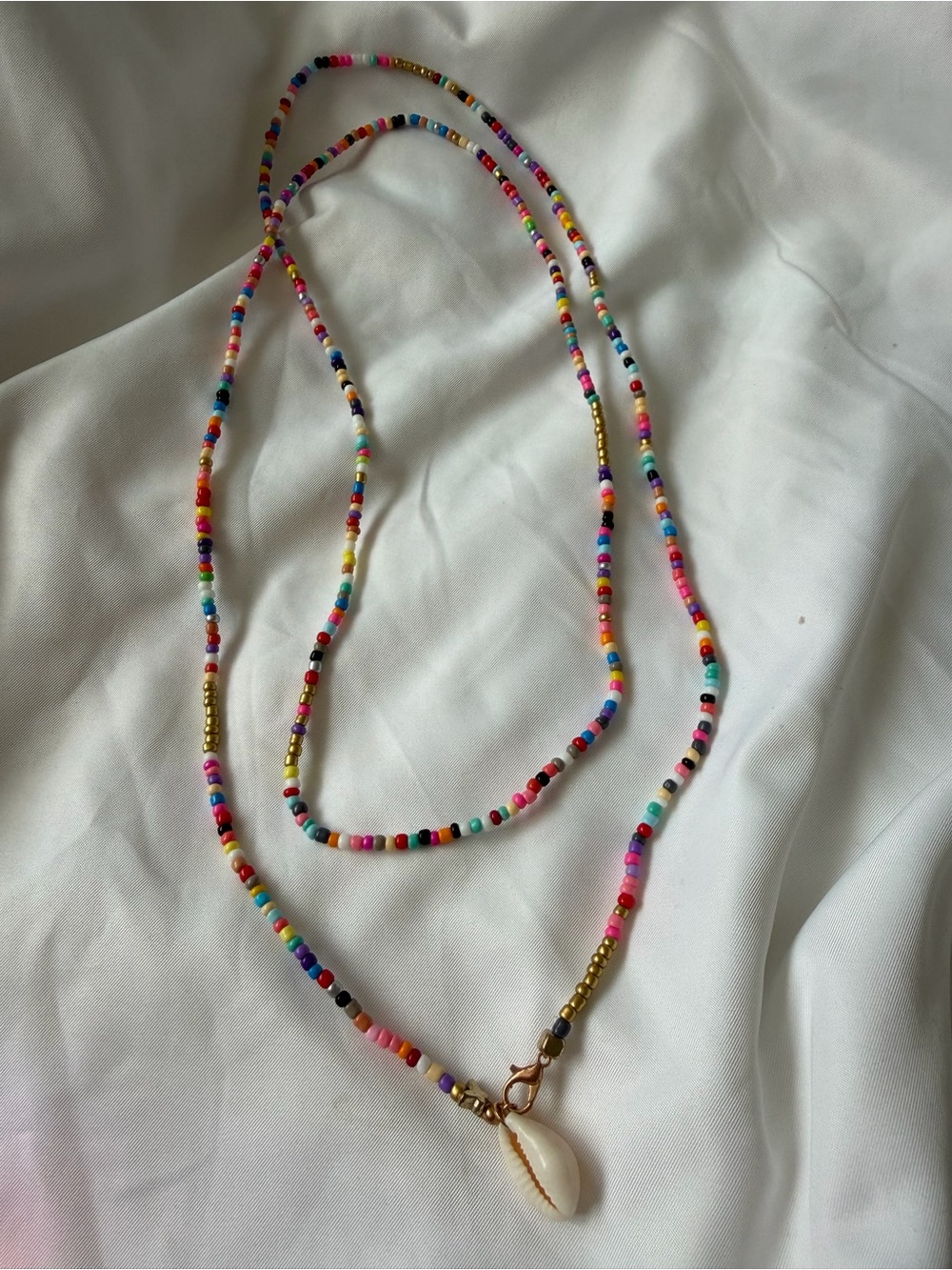 Handmade Multicolor Seed Bead Necklace with Shell Pendant - Picture 1 of 2
